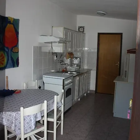 Jarnecic Apartment